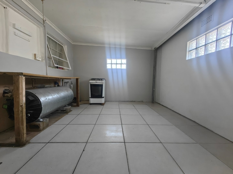 4 Bedroom Property for Sale in Eastridge Western Cape